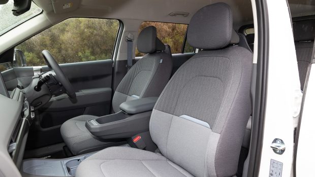 Kia EV3 Air 2025 interior front seat