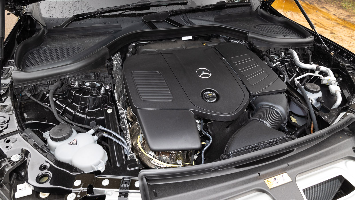 Mercedes-Benz GLC 200 2025 engine