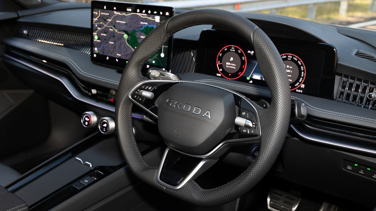 Skoda Superb Sportline 2025 interior steering wheel