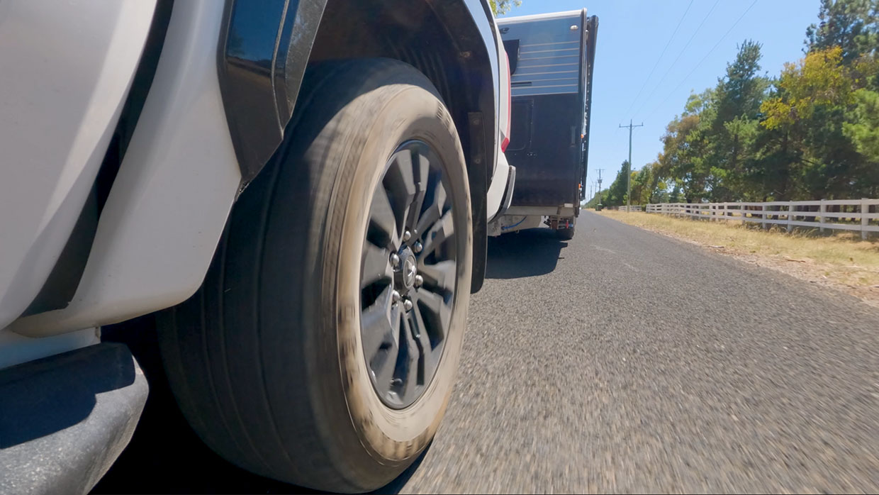 Mitsubishi Triton GSR 2025 LT towing 8