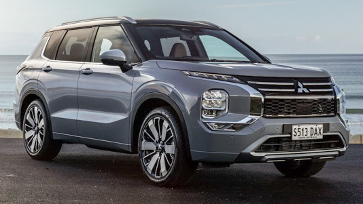 2025 Mitsubishi Outlander Exceed Tourer Facelift 1
