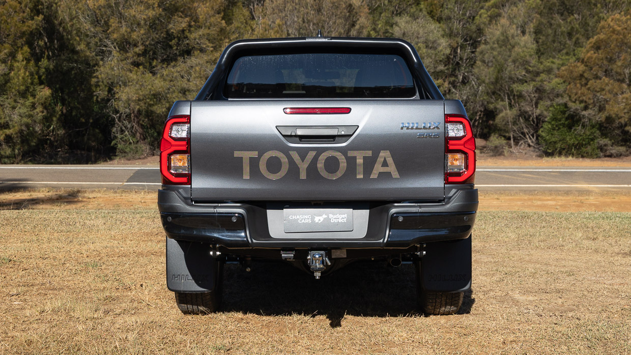 Toyota Hilux SR5 2025 rear