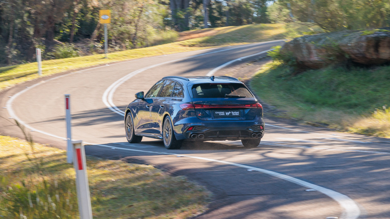 Audi S5 Avant 2025 driving 19