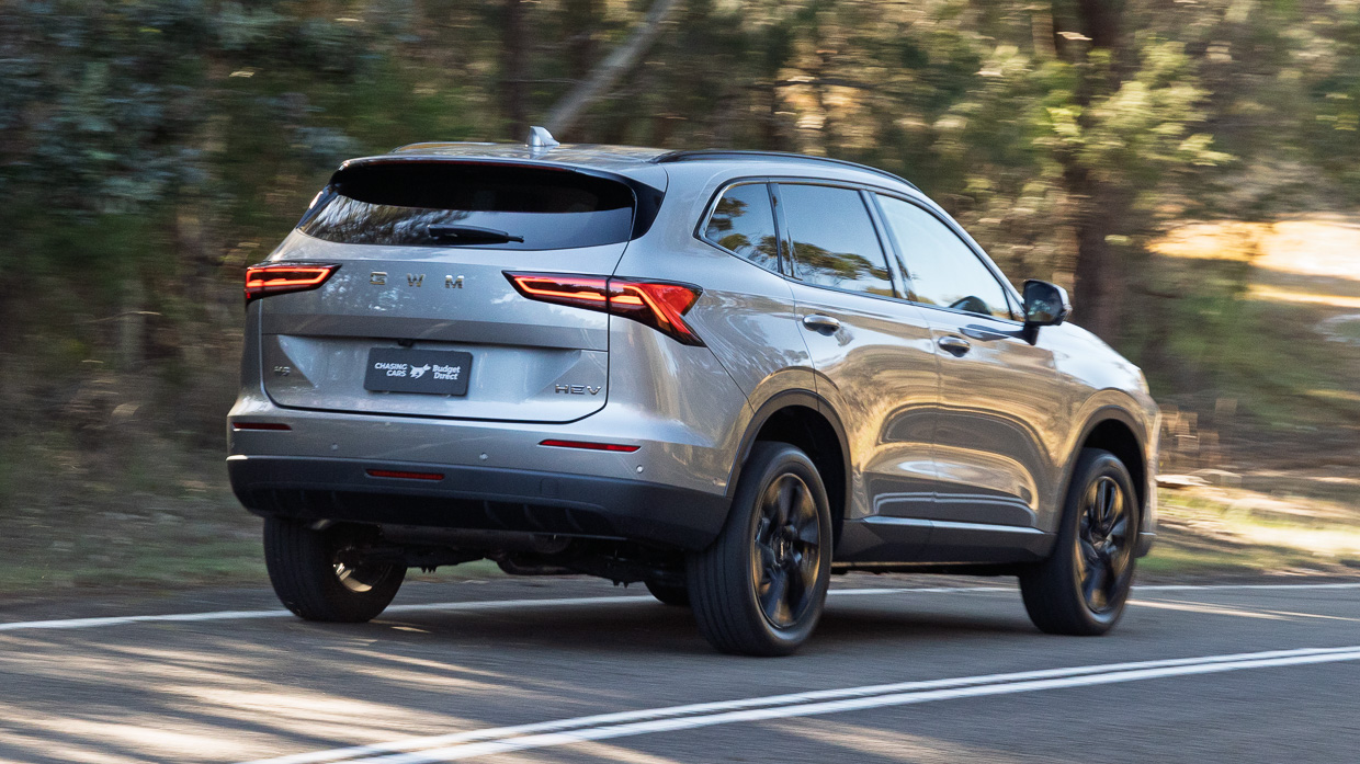 Haval H6 HEV 2025 driving 6