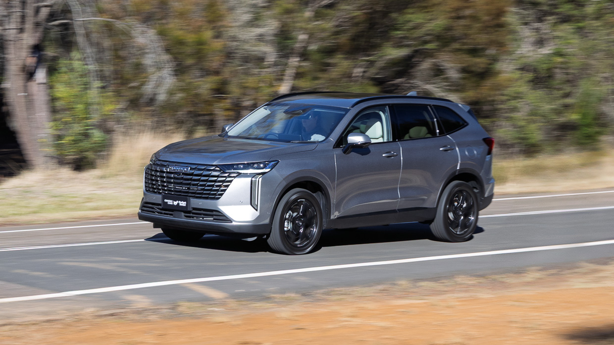 Haval H6 HEV 2025 driving 10