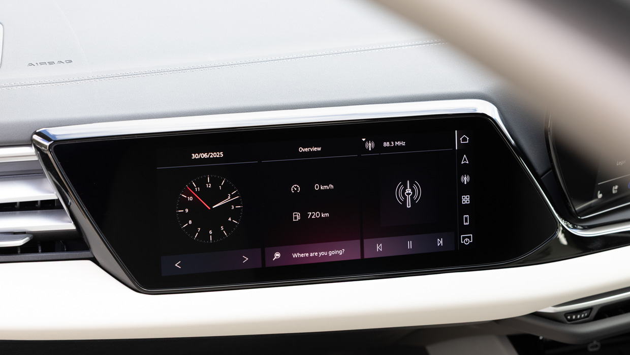 Audi A5 TFSI 2025 screen