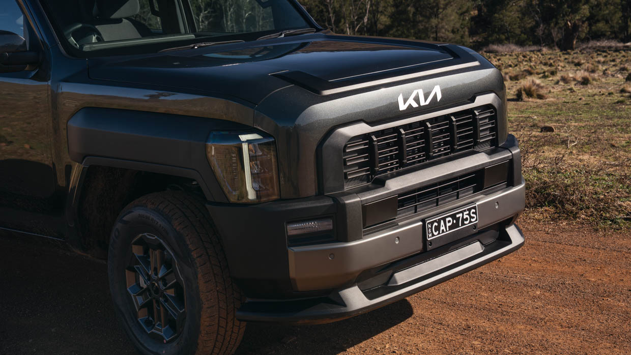 Kia Tasman SX 2025 front