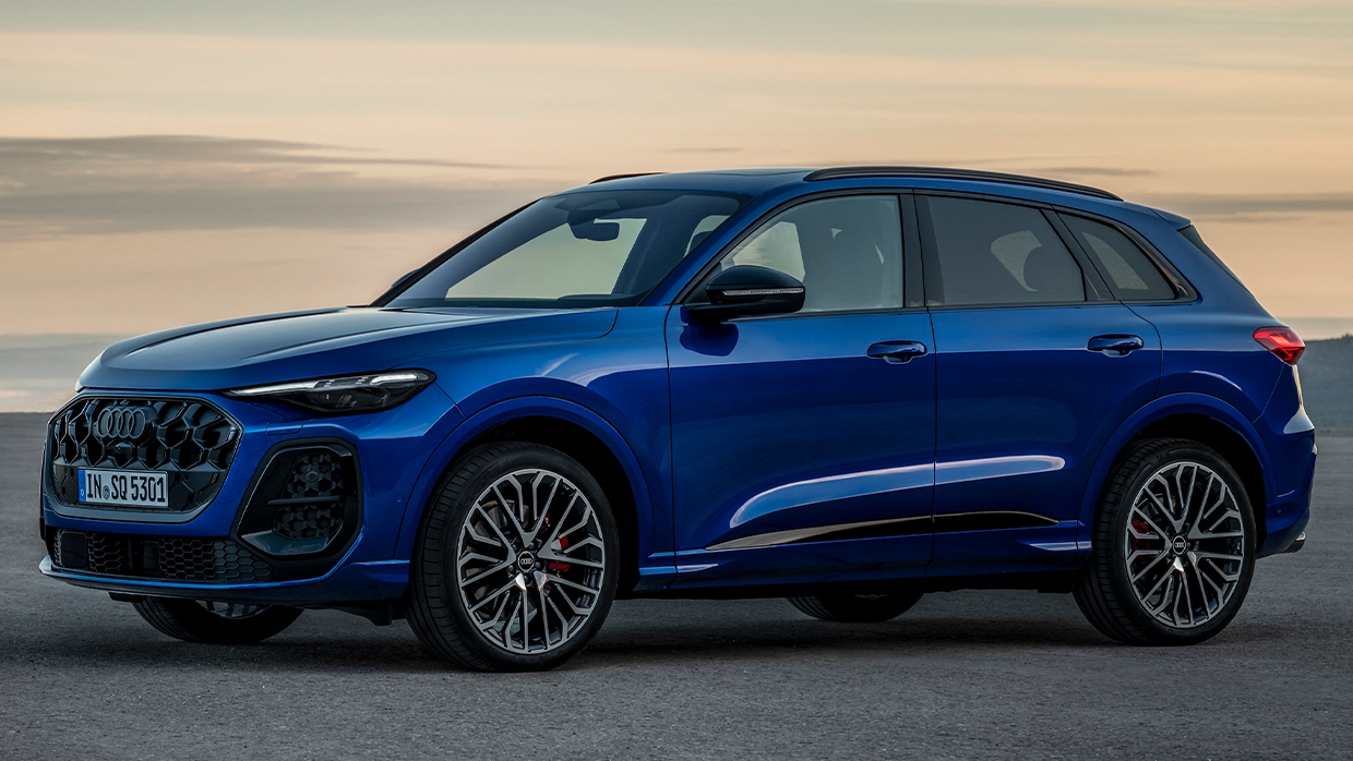 2025 Audi SQ5 front 3 4