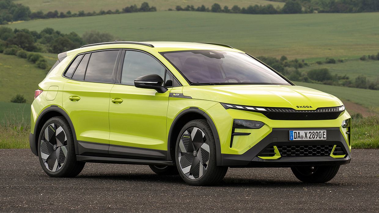 2025 Skoda Elroq RS front 3 4
