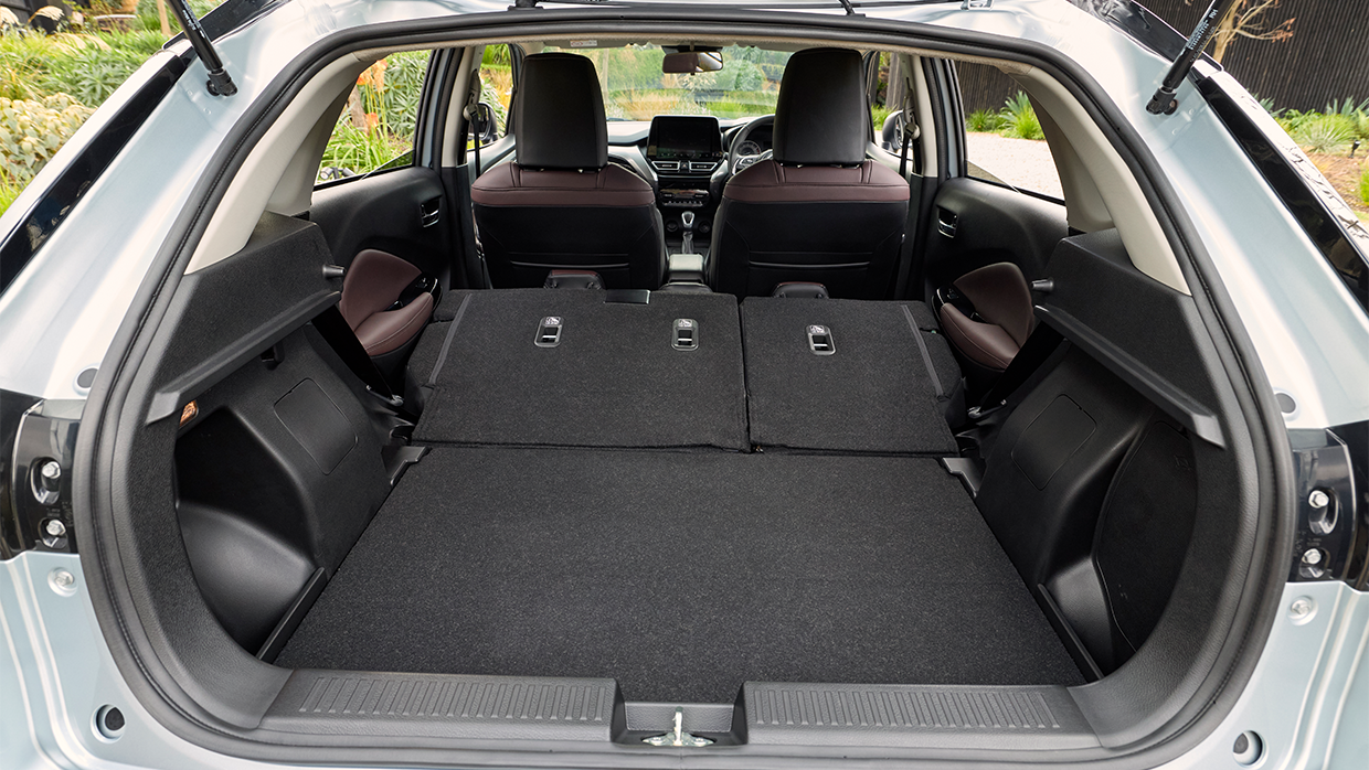 2025 Suzuki Fronx boot