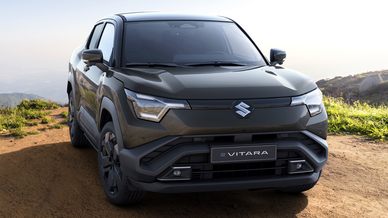 2025 Suzuki eVitara front