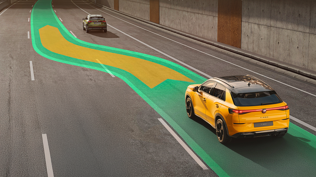 2025 Volkswagen T Roc cruise control lane change