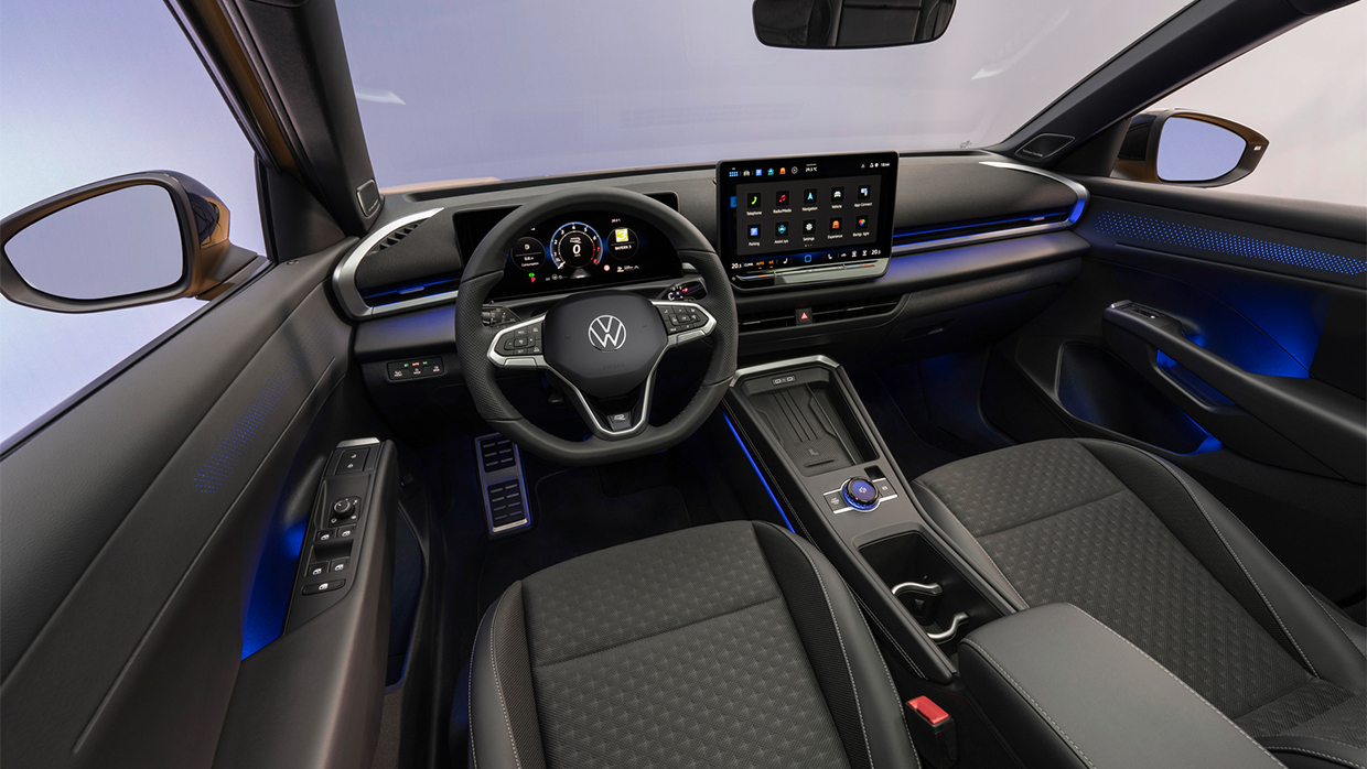 2025 Volkswagen T Roc interior