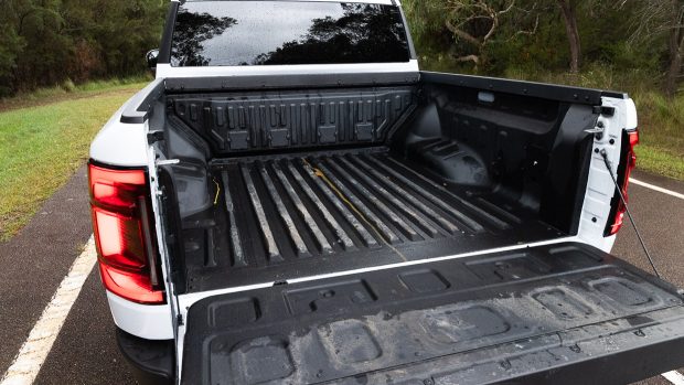 BYD Shark 6 Premium 2025 rear tray