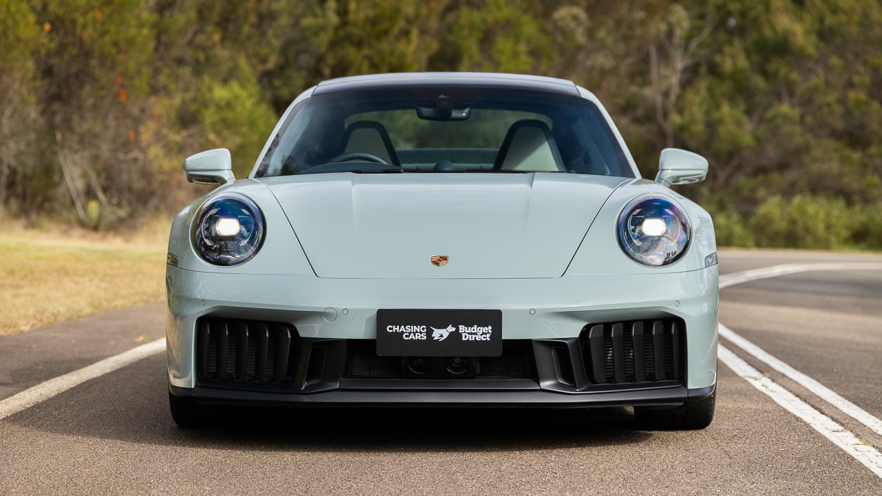 Porsche 911 GTS T 2025 front
