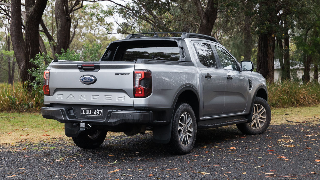 Ford Ranger Sport V6 2025 rear 3/4
