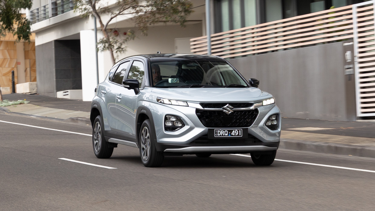 Suzuki Fronx hybrid 2025 driving front