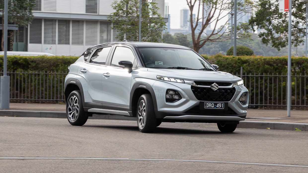 Suzuki Fronx hybrid 2025 driving front