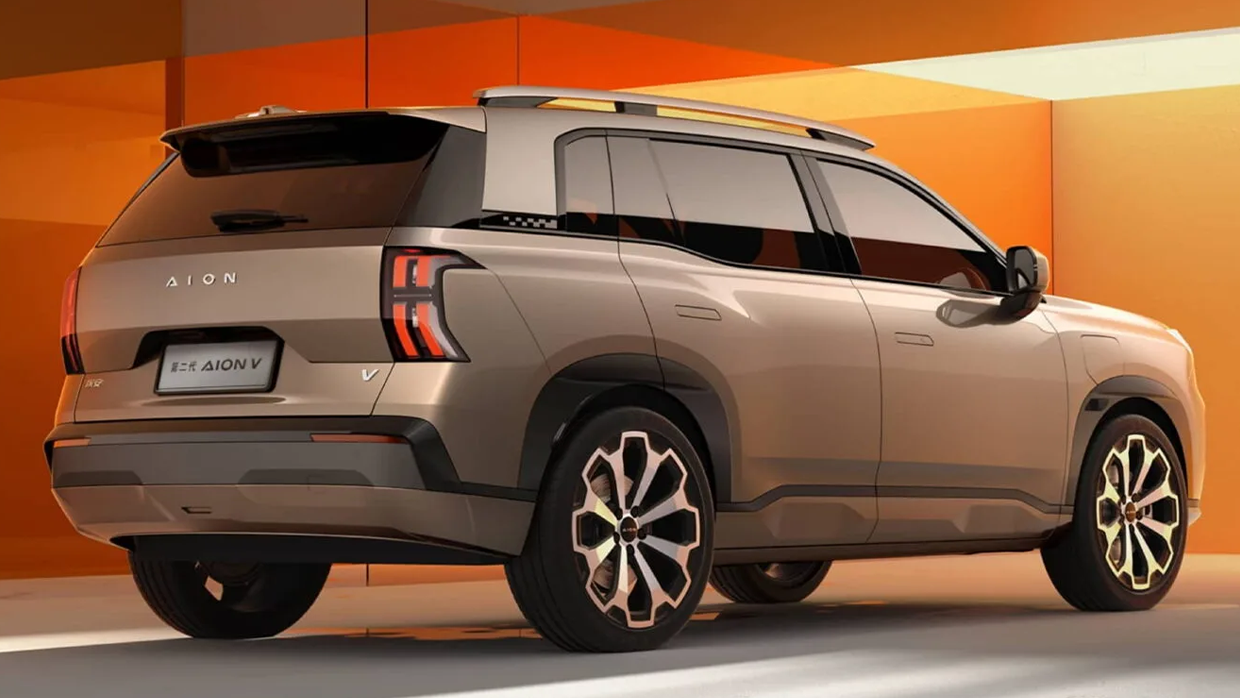 2026 GAC AION V rear 3 4
