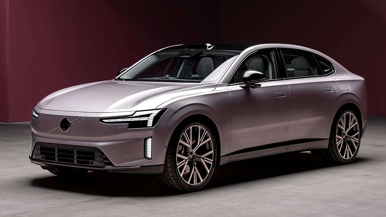 2026 Volvo ES90 front 3 4