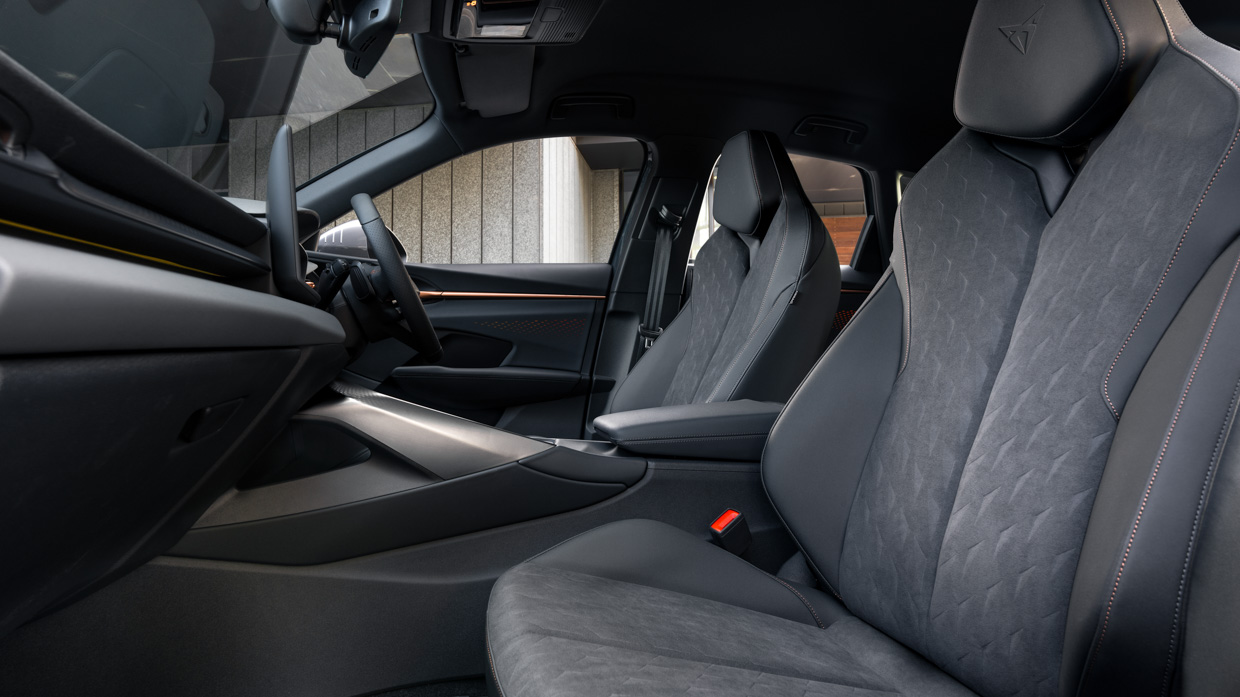 Cupra Terramar S 2025 interior front seats