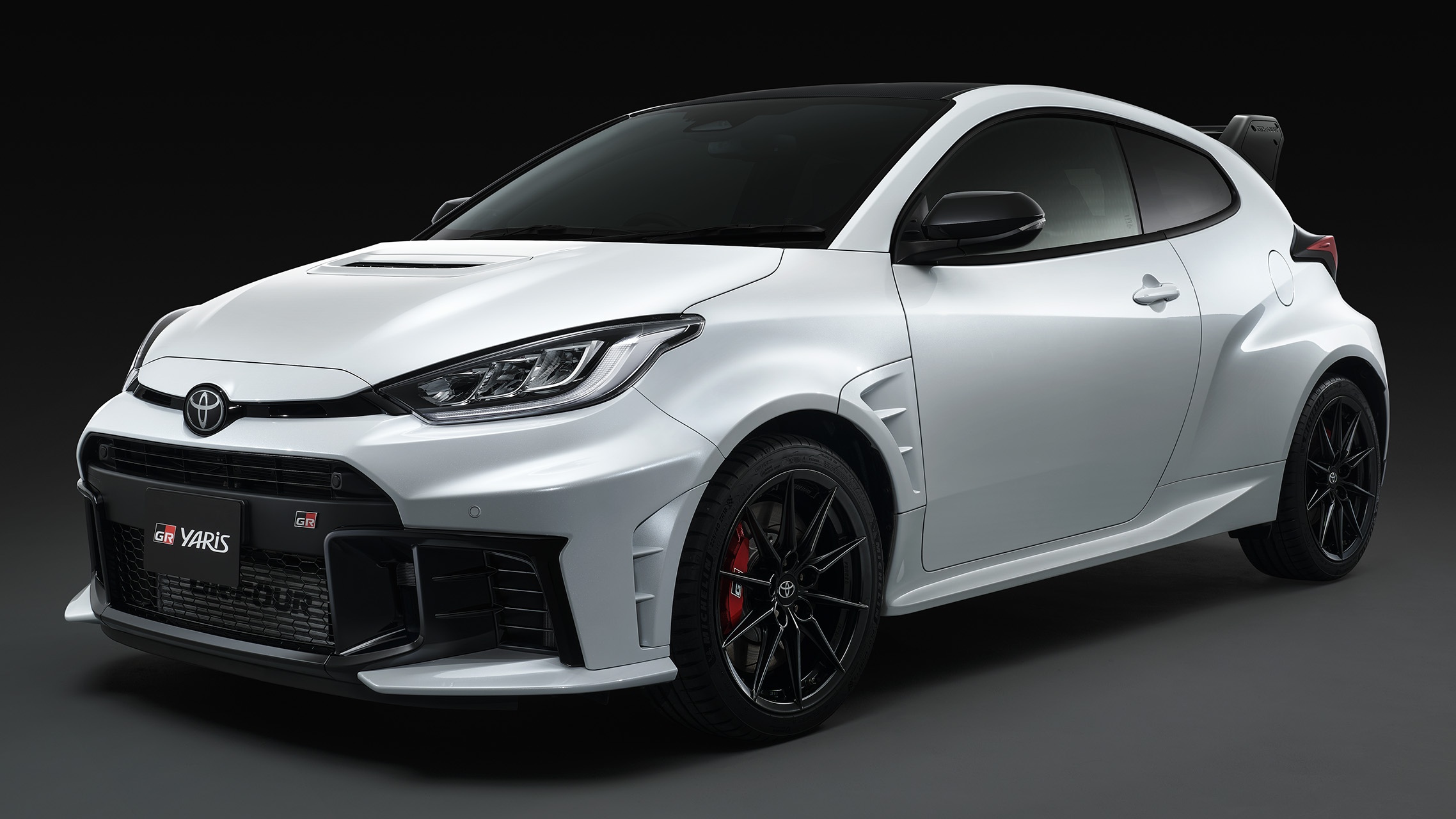 2025 GR Yaris Aero front 3 4