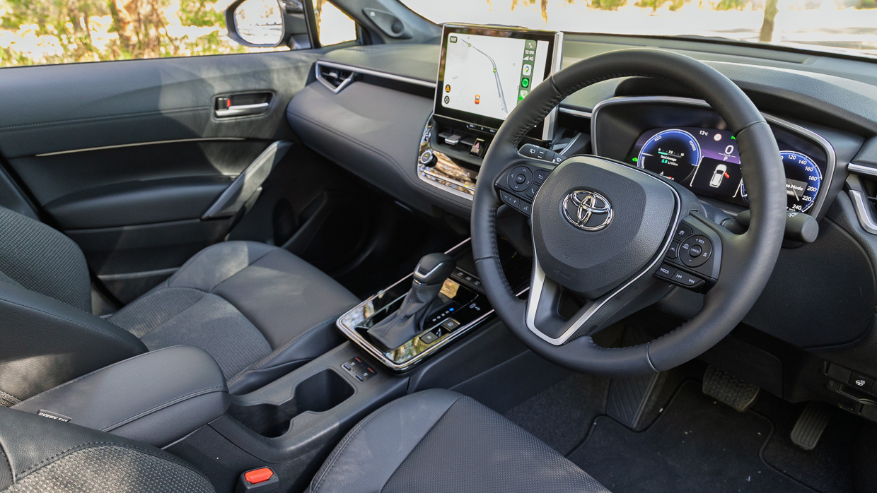 Toyota Corolla Cross Atmos 2025 interior
