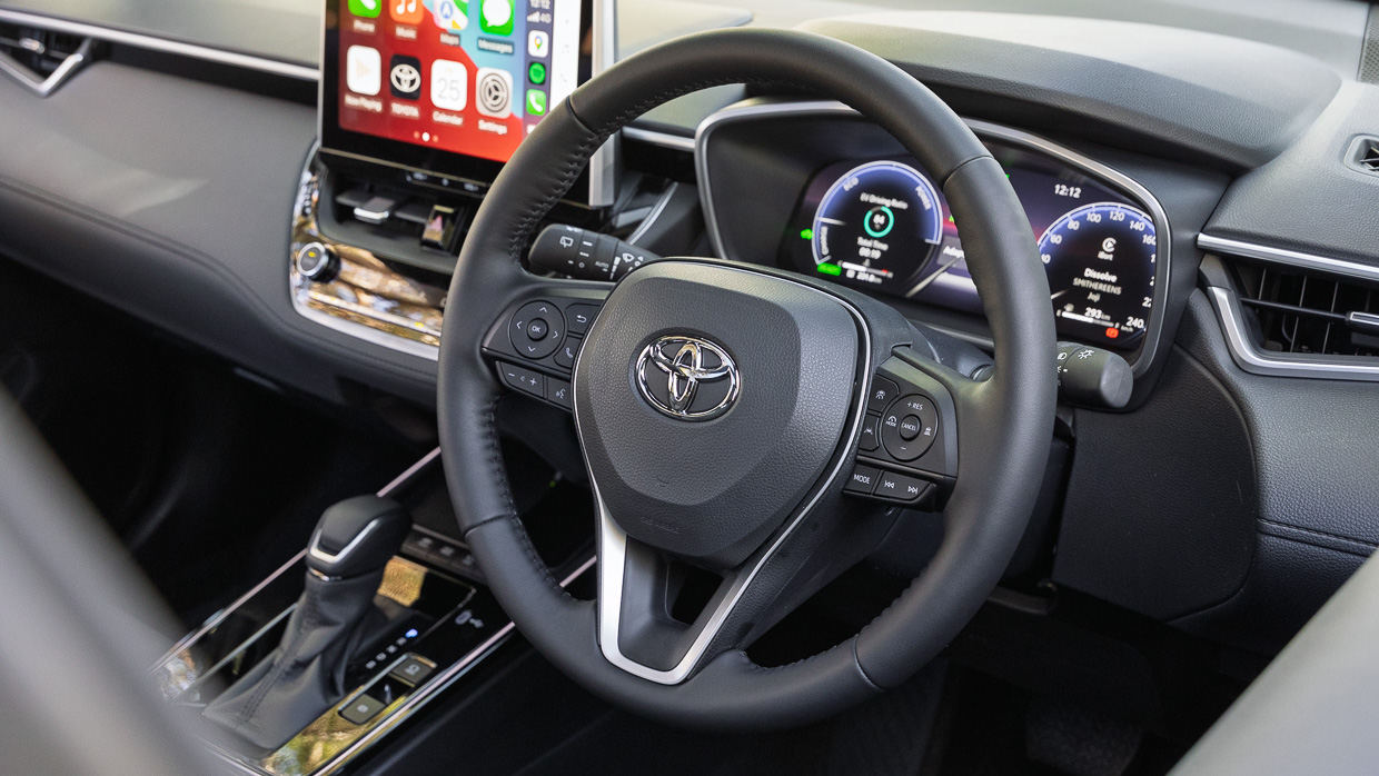 Toyota Corolla Cross Atmos 2025 steering wheel