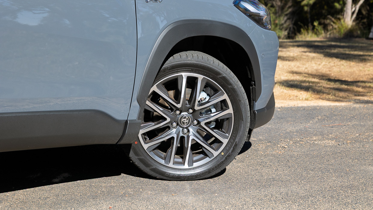 Toyota Corolla Cross Atmos 2025 wheel