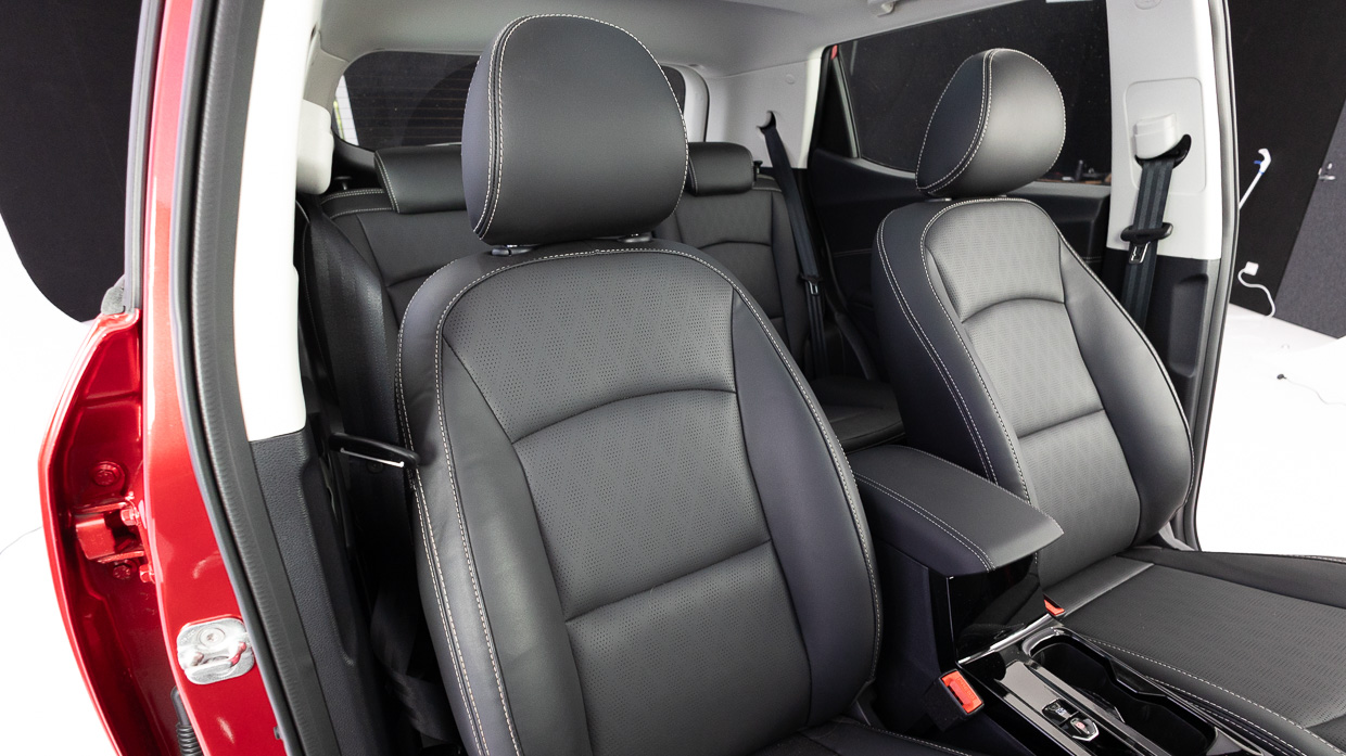 Mahindra XUV3XO AXL7 2025 interior seats