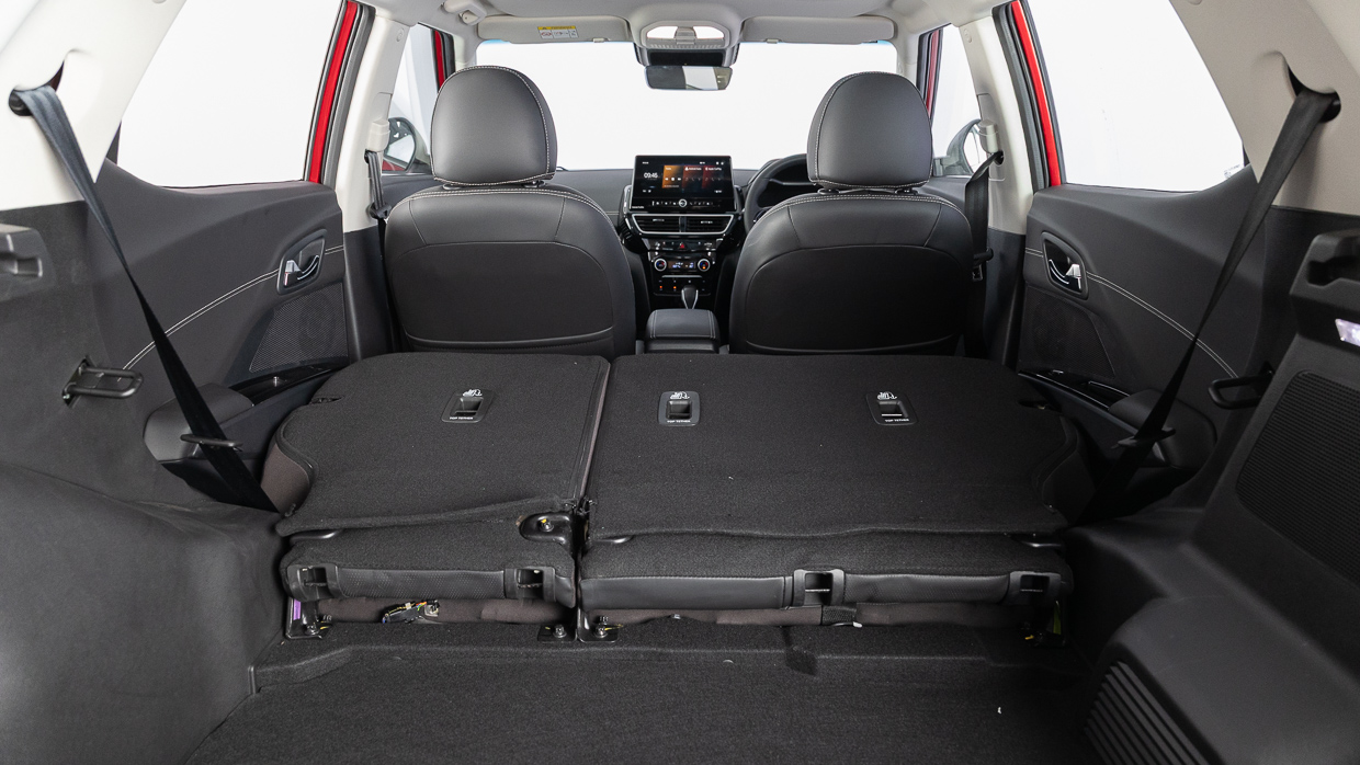 Mahindra XUV3XO AXL7 2025 interior boot