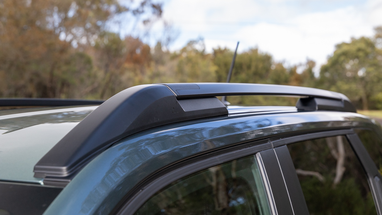 Renault Duster 4x2 Techno 2026 roof rails