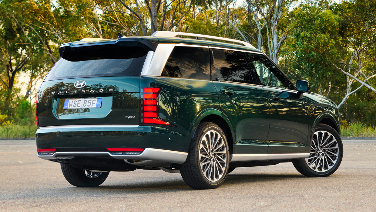 2026 Hyundai Palisade rear 3 4