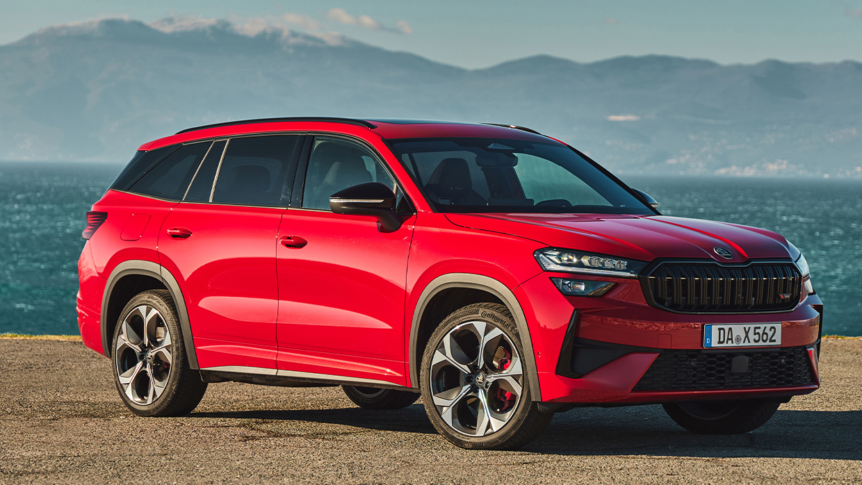 2026 Skoda Kodiaq RS front 3 4 static