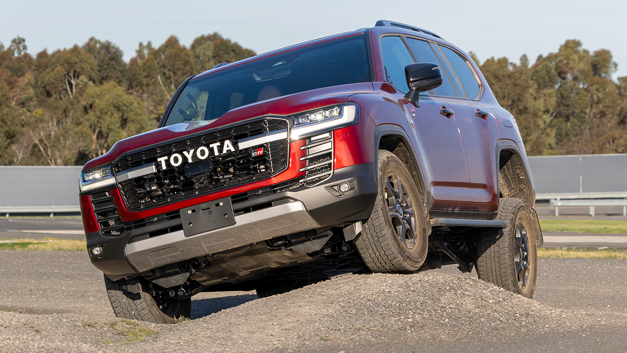 2026 Toyota Landcruiser 300 hybrid hero