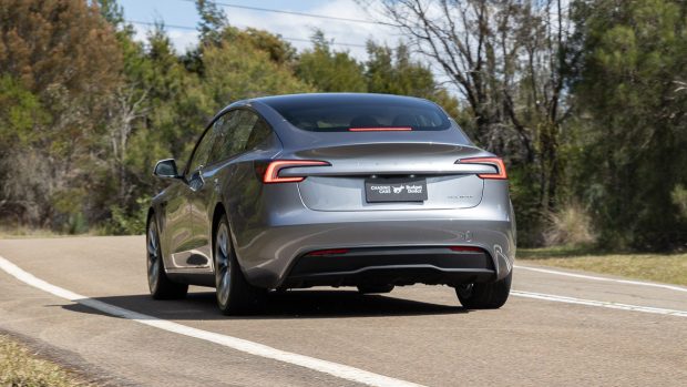 Tesla Model 3 LR AWD 2025 FSD 39