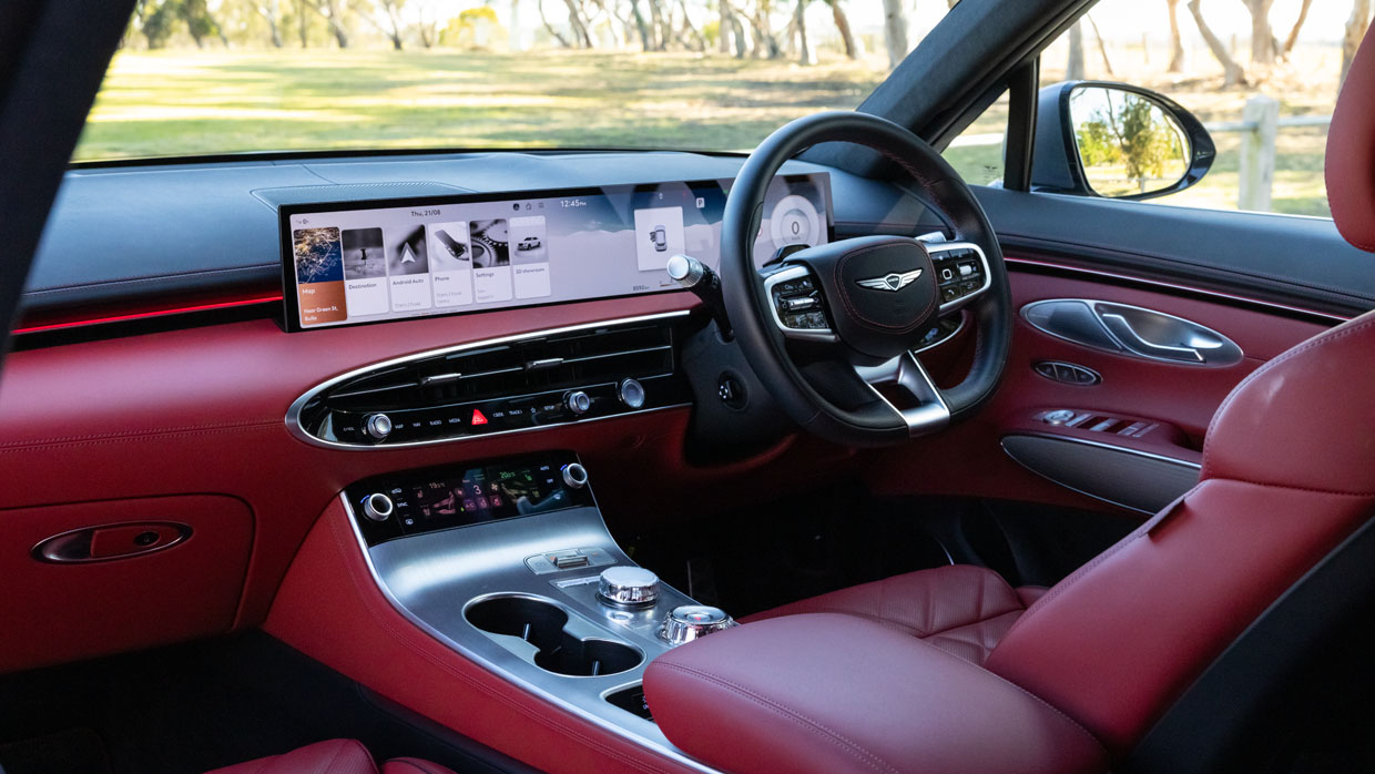 Genesis GV70 3.5 Signature Sport 2025 interior