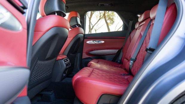 Genesis GV70 3.5 Signature Sport 2025 interior back seats