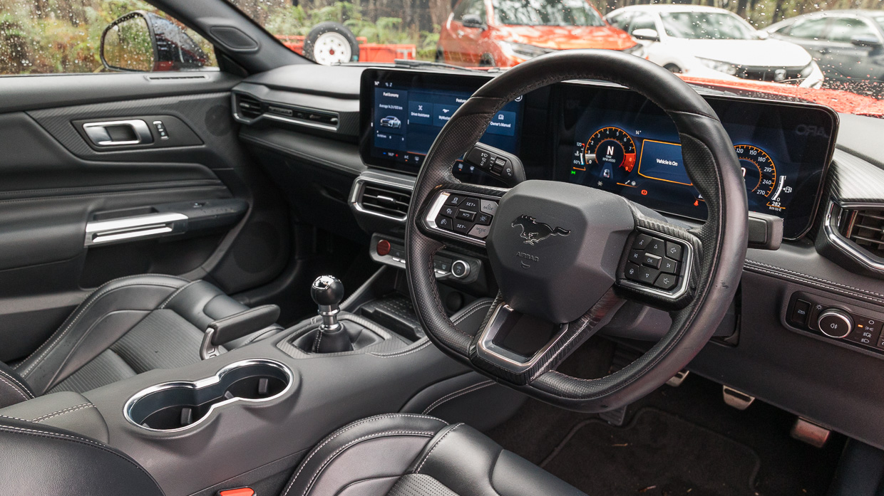Ford Mustang GT 2025 interior