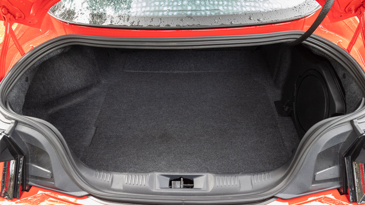 Ford Mustang GT 2025 interior boot