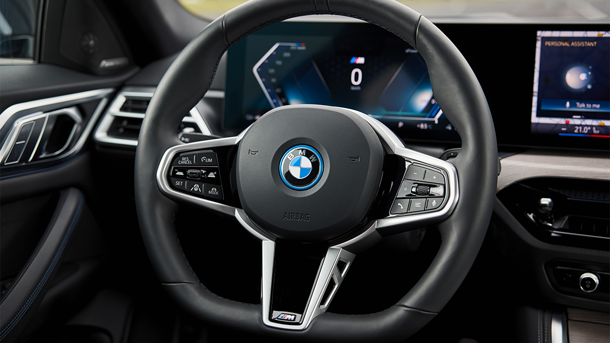2026 BMW i4 eDrive35 new steering wheel