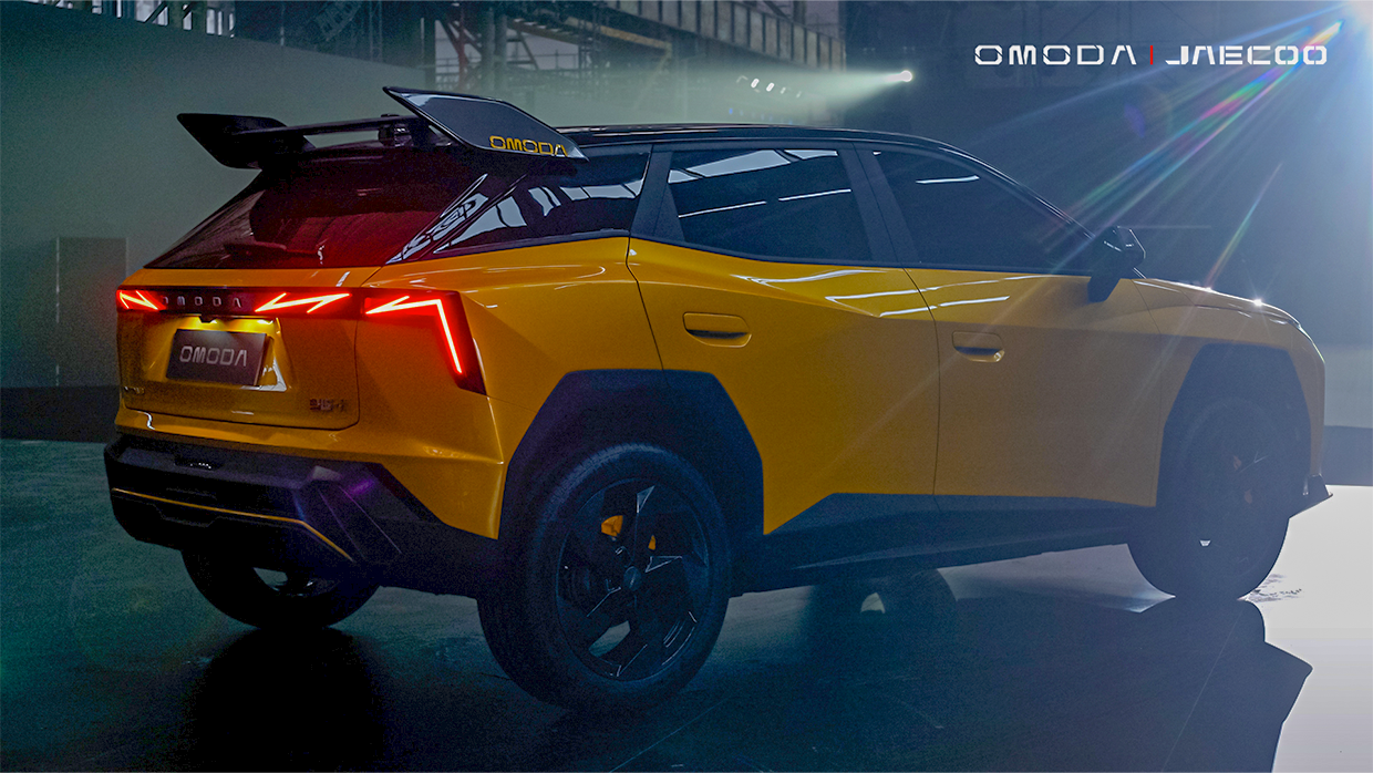 Chery announces new hybrid SUVs, solid-state batteries with up to 1500km of range, and... a new ute? 20 2026 Chery Omoda 4 Ultra rear 3