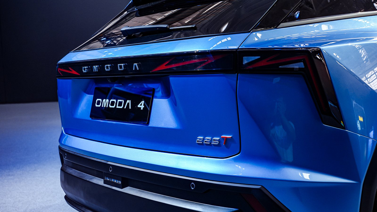 Chery announces new hybrid SUVs, solid-state batteries with up to 1500km of range, and... a new ute? 14 2026 Chery Omoda 4 rear close