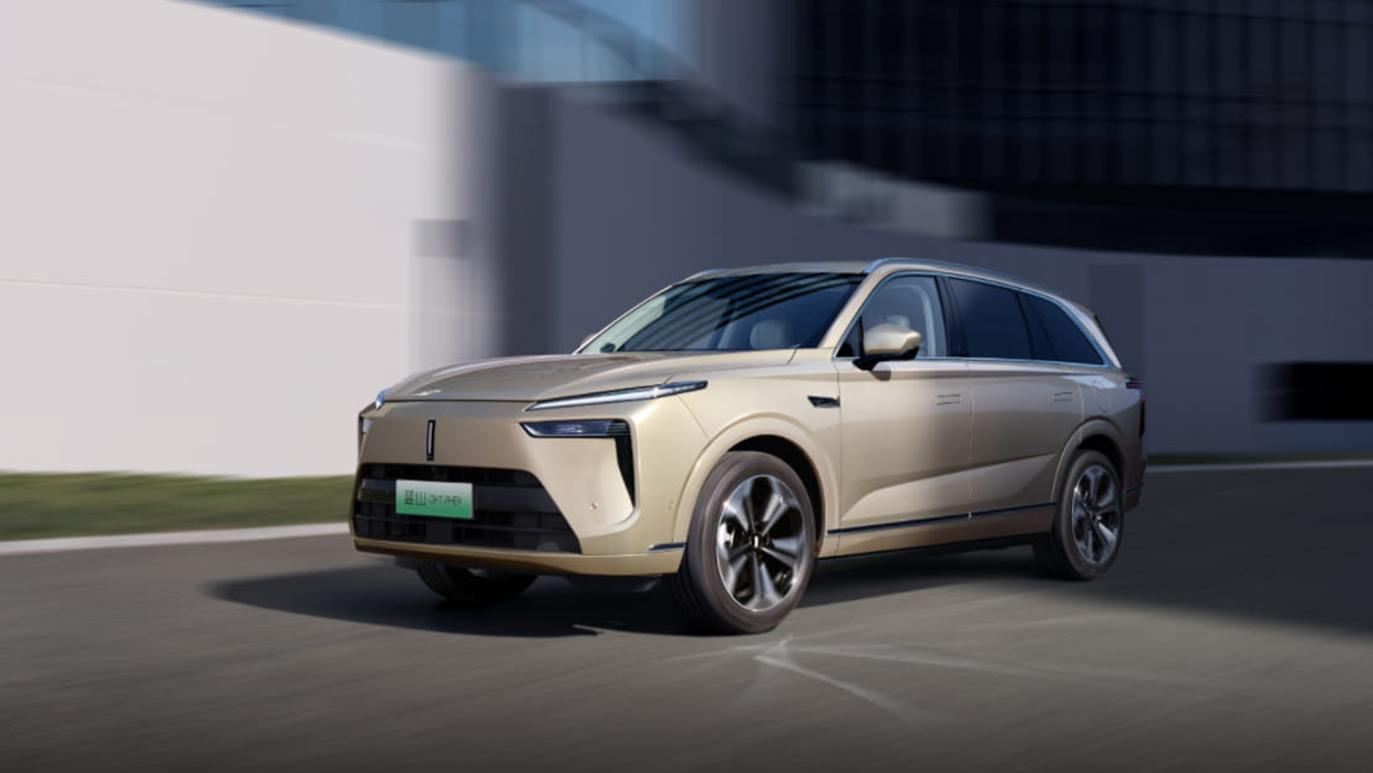 2026 Wey Blue Mountain front 3 4