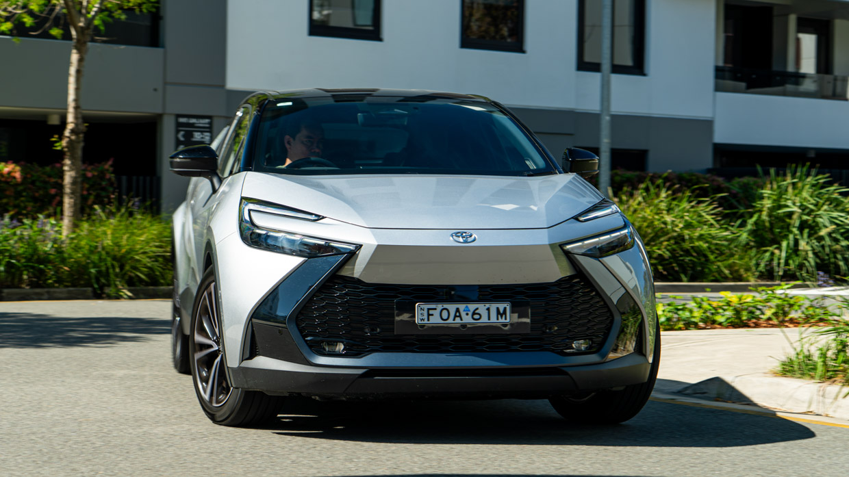 Toyota C-HR Koba 2026 driving