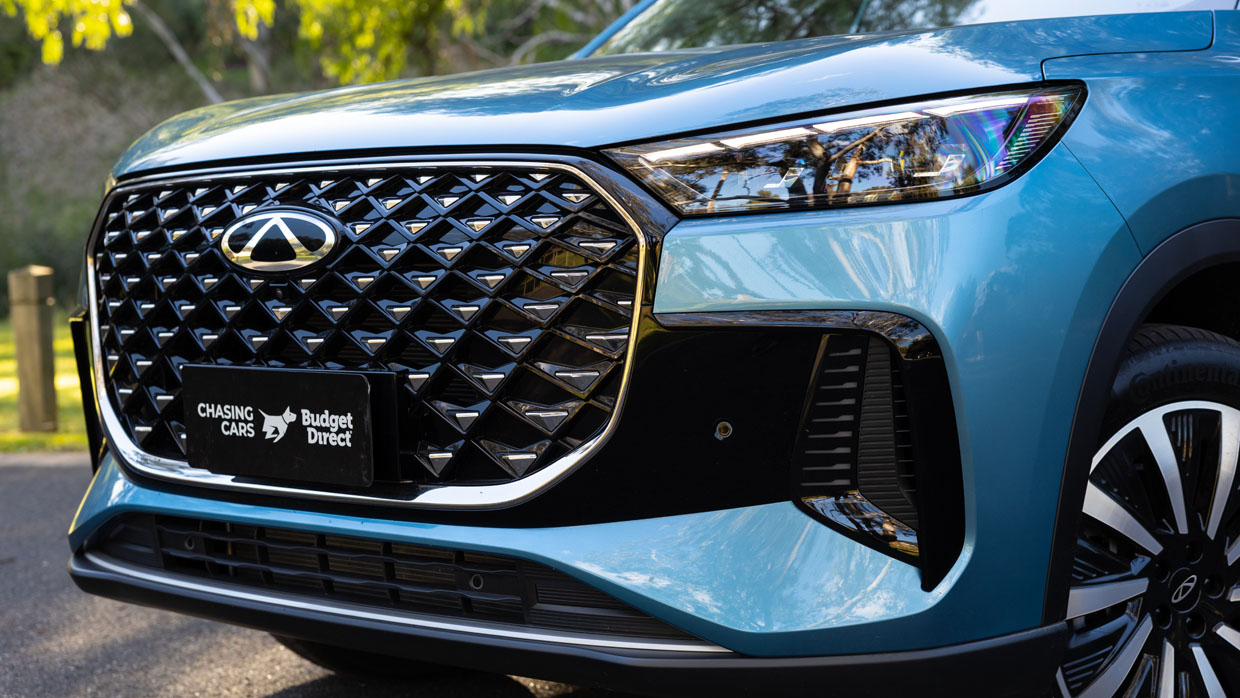 Chery Tiggo 8 CSH Urban 2026 front 3/4