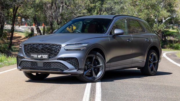 Genesis GV70 3.5 Signature Sport 2025 front 3/4