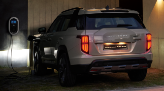 New, boxy Korean midsize electric debuts from $58,000 – and no, it’s not a Hyundai or Kia!