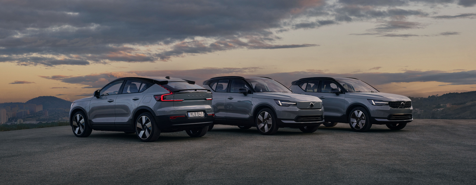 Volvo XC40 and EX40 updated: new look, new tech for popular luxury small SUV